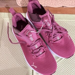 Puma Women's Rose Pink Running Sneakers